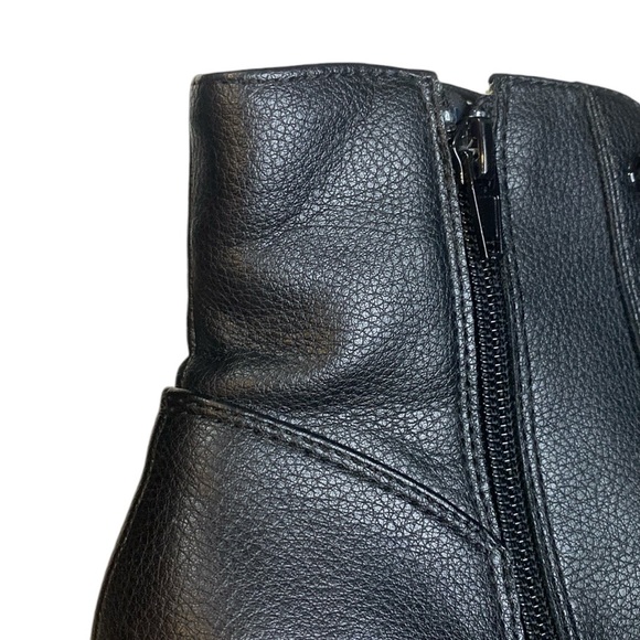 Forever 21 Black Faux Leather Ankle Boots, Size 10 - Picture 11 of 15